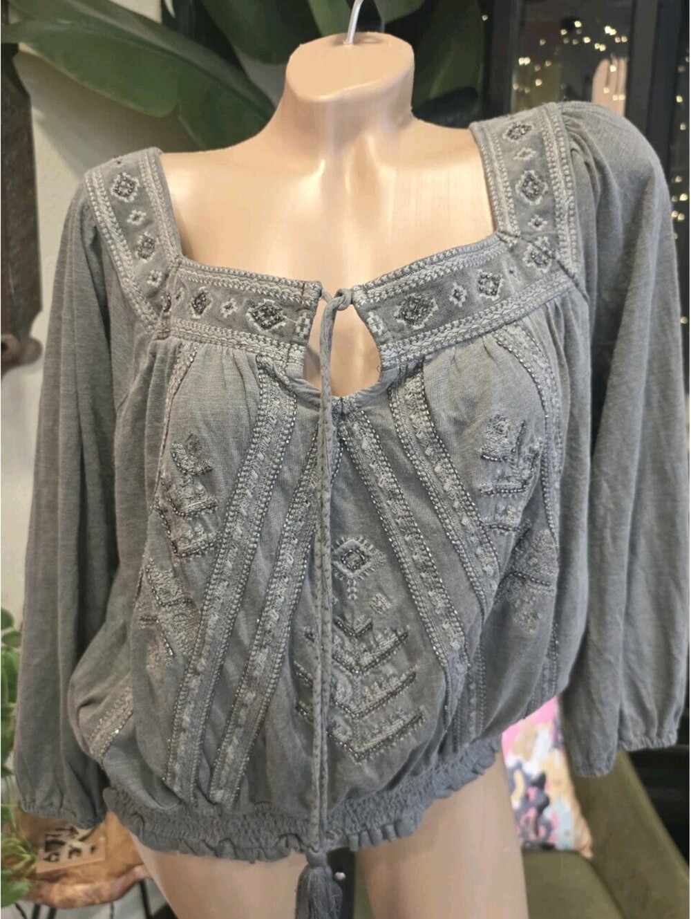NWT Lucky Brand Women's Large Beaded Peasant Top Grey Boho Embroidered Tassels
